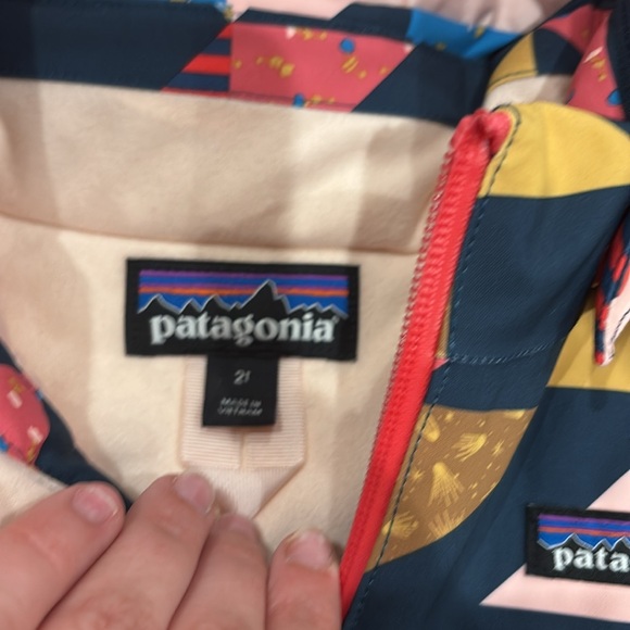 Patagonia Girls Baby Snow Pile Jacket Geometric Print Size 2T - Picture 4 of 5